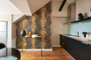 Een keuken of kitchenette bij Lisbon Best Choice Apartments Alfama