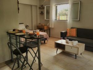A seating area at Casa memories