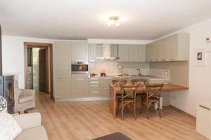 Köök või kööginurk majutusasutuses Casa Fara - Plesio by LoveComo
