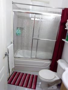 Kupatilo u objektu Secure Gated1BR Home in Caribbean Estate