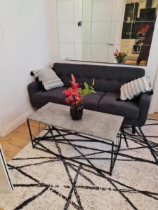 Gallery image of jAH LODGE BRSITOL BIG HOUSE STAY FREE PARKING 20 PERCENT OFF WEEKLY MONTHLY STAY BUSINESS CONTRACTOR STUDENTS RELOCATIONS 5BED in Bristol