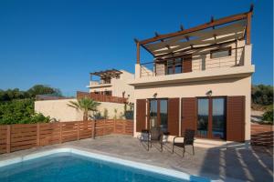 The swimming pool at or close to Stylish Villa Liatiko - Heated pool - Amazing views