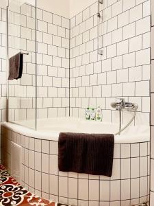 Koupelna v ubytování Eotvos 25 Apartment