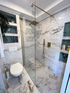 Bagno di Luxueux appartement - vue mer - piscine - free parking - Monaco