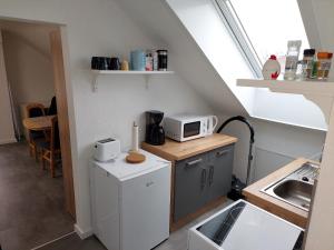 Η κουζίνα ή μικρή κουζίνα στο Bruno's Ferienwohnung +4 φωτογραφίες