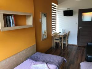 Μια τηλεόραση ή/και κέντρο ψυχαγωγίας στο Incognito