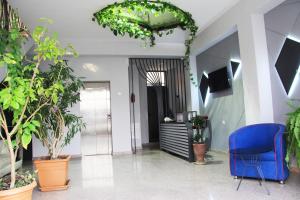 Televiisor ja/või meelelahutuskeskus majutusasutuses Nice Hotel Yerevan