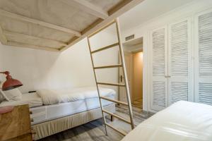 Postel nebo postele na pokoji v ubytování GC - Spacious flat in Golden beach Marbella
