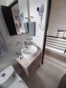 Bagno di Beautiful new house with pool club
