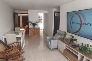 Imagen de la galería de VP01 Apto Valledupar, buena vista, cómodo, tranquilo, perfecto para trabajar o estar en familia!, en Valledupar