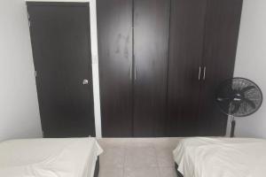 Imagen de la galería de VP01 Apto Valledupar, buena vista, cómodo, tranquilo, perfecto para trabajar o estar en familia!, en Valledupar