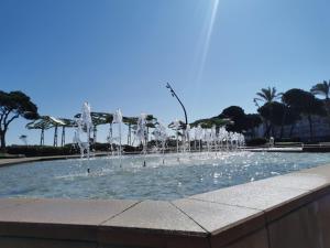 The swimming pool at or close to APARTAMENTO FAMILIAR a 100 mts de la Playa Reformado 2025 con WIFI