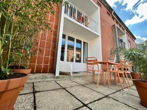 Budova, v ktorej sa apartmán nachádza
