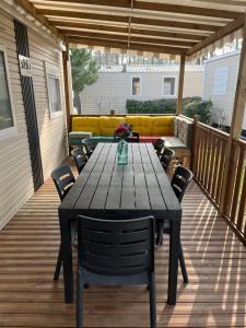 Balkon lub taras w obiekcie MH 3 chambres, camping Les Dunes de Contis, Landes