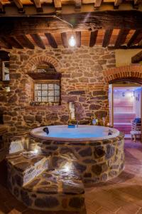 Kép San Lazzo Luxury Room - ROOM & PERSONAL SPA szállásáról Castiglion Fiorentinóban a galériában