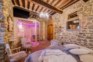A seating area at San Lazzo Luxury Room - ROOM & PERSONAL SPA