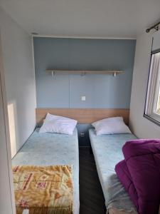 オンザンにあるDomaine de Dugnyの小さな部屋(ベッド2台付)