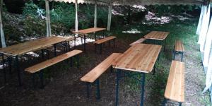 Restoran või mõni muu söögikoht majutusasutuses Gîte de groupe nature proche Nancy