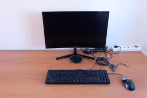 A television and/or entertainment centre at Atico duplex en Malgrat de Mar