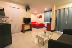 Gallery image of Walking Street Guest House in Pattaya South