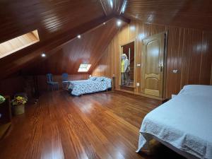 Posteľ alebo postele v izbe v ubytovaní Impresionante casa con parcela en la naturaleza + 13 fotografií