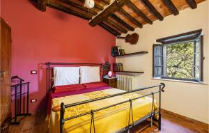 Łóżko lub łóżka w pokoju w obiekcie 3 Bedroom Cozy Home In Sorana