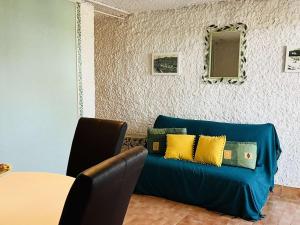 Zdjęcie z galerii obiektu Vacances à Lumio : Appartement 4 Couchages, Terrasse, Parking Privé, à 1km de la Plage - FR-1-63-325 w mieście Lumio