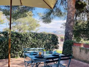 Zdjęcie z galerii obiektu Vacances à Lumio : Appartement 4 Couchages, Terrasse, Parking Privé, à 1km de la Plage - FR-1-63-325 w mieście Lumio