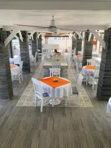 Restaurace v ubytování Villa Agung Beach Inn