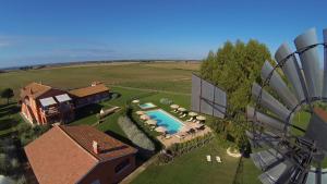The swimming pool at or close to Agriturismo Piani Della Marina