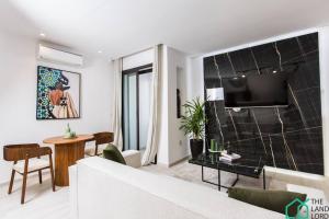 Μια τηλεόραση ή/και κέντρο ψυχαγωγίας στο E24 Grand Luxe tout équipé et central