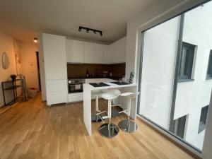 A kitchen or kitchenette at A place to call home