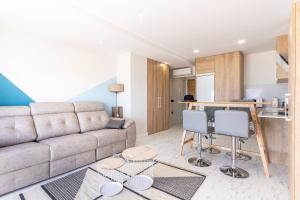 Kuchyňa alebo kuchynka v ubytovaní Expoholidays- Apartaments Paseo Marítimo