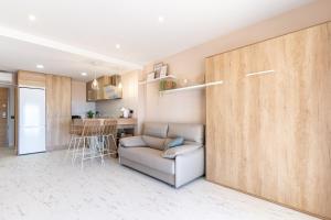 Kuchyňa alebo kuchynka v ubytovaní Expoholidays- Apartaments Paseo Marítimo
