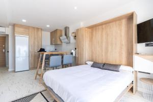 Kuchyňa alebo kuchynka v ubytovaní Expoholidays- Apartaments Paseo Marítimo