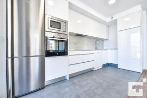 Kuchyňa alebo kuchynka v ubytovaní Apartamento Isea 153 - Grupo Turis