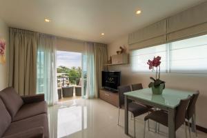 Posezení v ubytování Hill Side Karon Kata Beach Condo