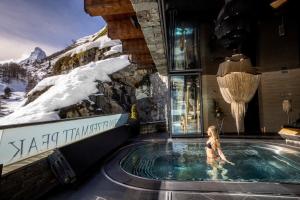 Fotografie z fotogalerie ubytování Chalet Zermatt Peak - Your Own Private Luxury Chalet - Includes Professional Staff and Catering - Voted World's Best Chalet v destinaci Zermatt