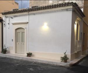 El edificio en el que está la casa vacacional