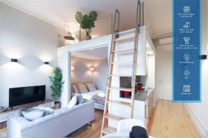 Postel nebo postele na pokoji v ubytování Luxury House Downtown Porto