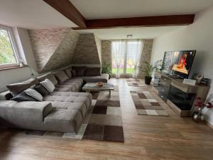 TV a/nebo společenská místnost v ubytování Lux Apartmant Westerstede