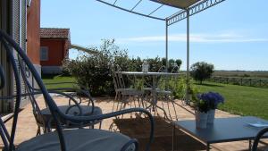 A balcony or terrace at Agriturismo Piani Della Marina