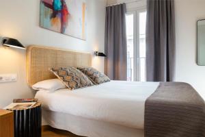Posteľ alebo postele v izbe v ubytovaní Lola 14 Suite Apartment + 37 fotografií