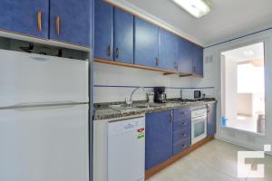 Kuchnia lub aneks kuchenny w obiekcie Apartamento Rubino 5C - Grupo Turis