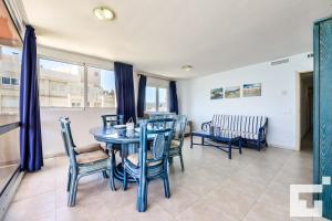 Zdjęcie z galerii obiektu Apartamento Rubino 5C - Grupo Turis w mieście Calpe