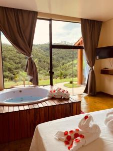 Nespecifikovaný výhled na hory nebo výhled na hory při pohledu z prázdninového domu