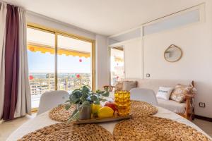 Postel nebo postele na pokoji v ubytování Novelty con vistas al mar + 21 fotografií