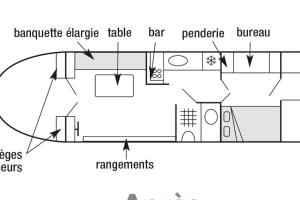 un diagrama esquemático de una casa en Pénichette Lady Sarah, en Hennebont