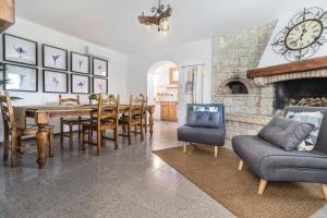 Nhà bếp/bếp nhỏ tại Wanderlust Apt in Villa con Piscina - 45 min Venezia - Zona Unesco