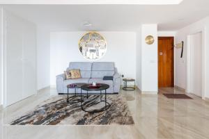 Posedenie v ubytovaní La Nogalera - Sea view apartment in the heart of Torremolinos